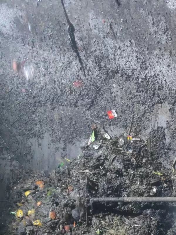 栾川污水池清理